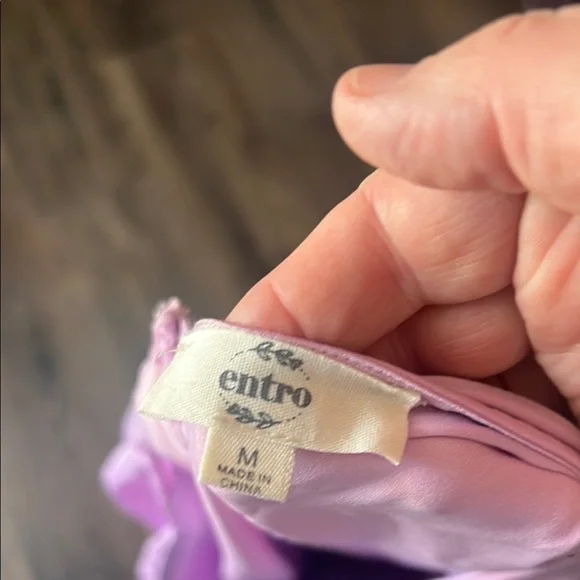 Entro Purple Perfection Pleated Dress
Medium satin - Picture 10 of 10